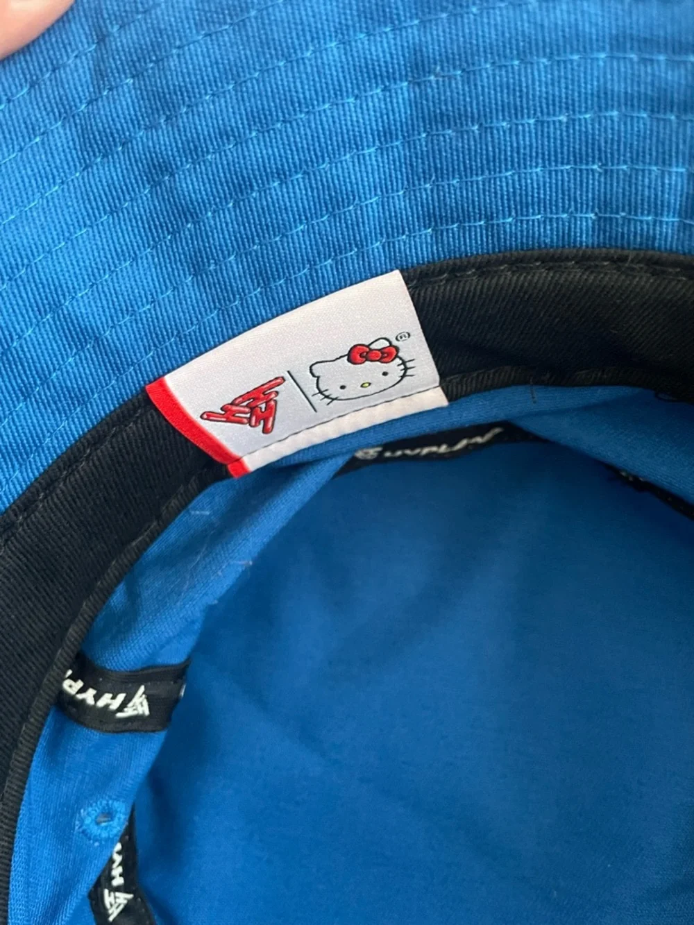 Hypland x Hello Kitty Bucket Hat Carnival Blue NWT Sanrio Collab